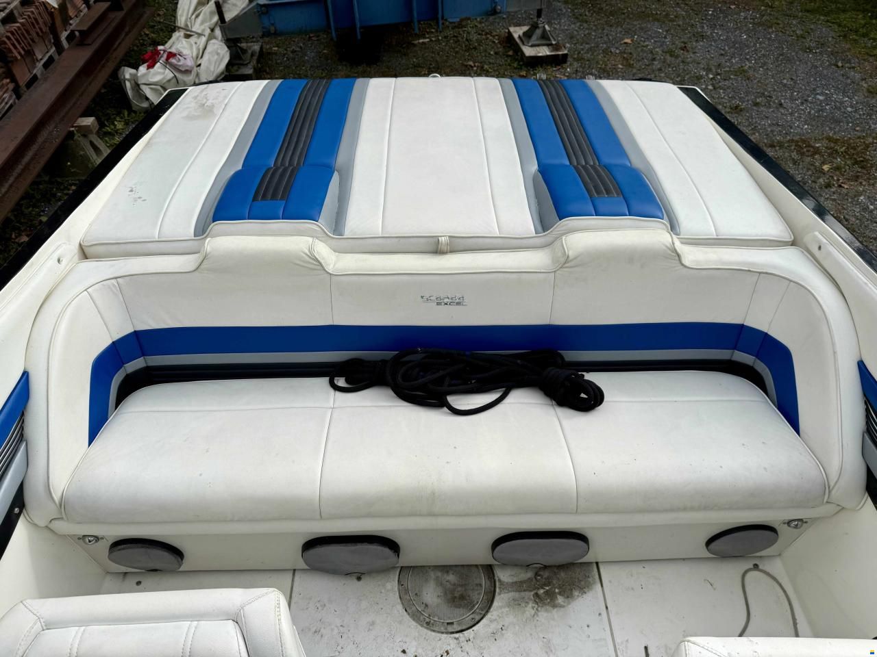 Wellcraft Scarab Excel 28