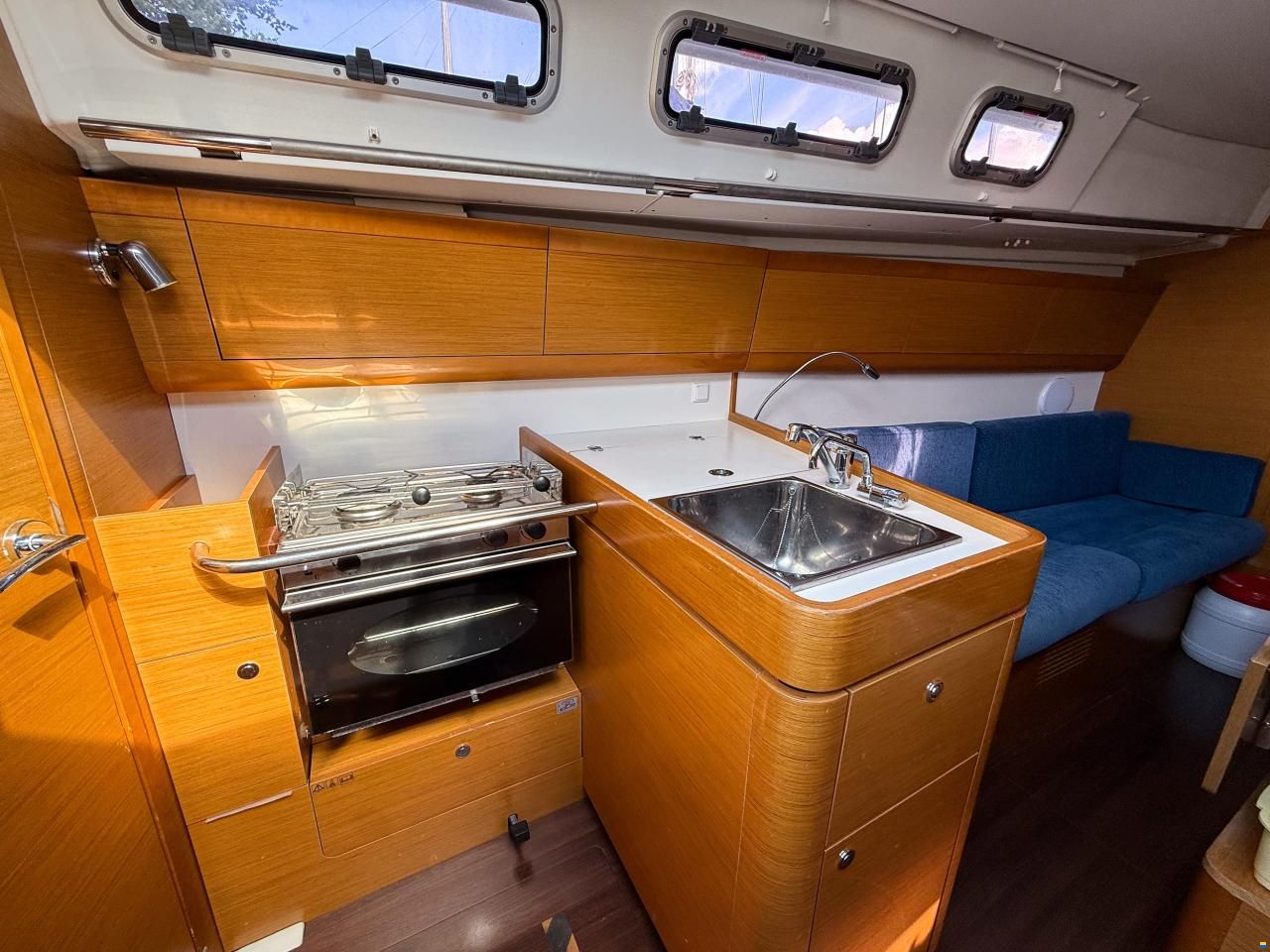 Beneteau First 30