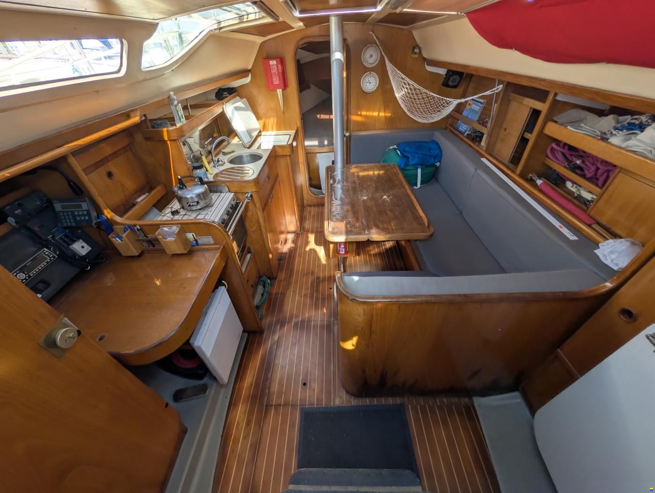 Beneteau Oceanis 320