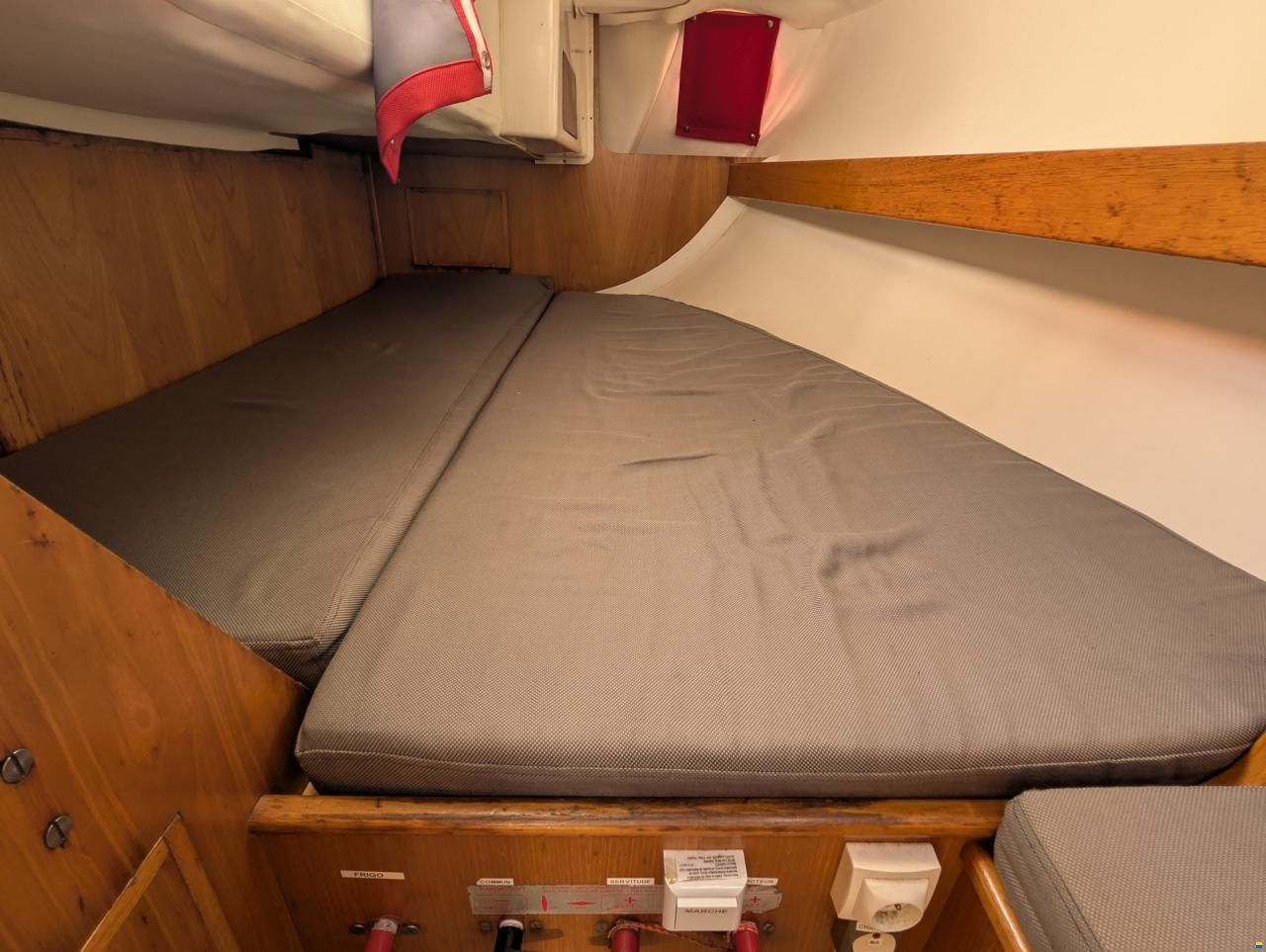 Beneteau Oceanis 320