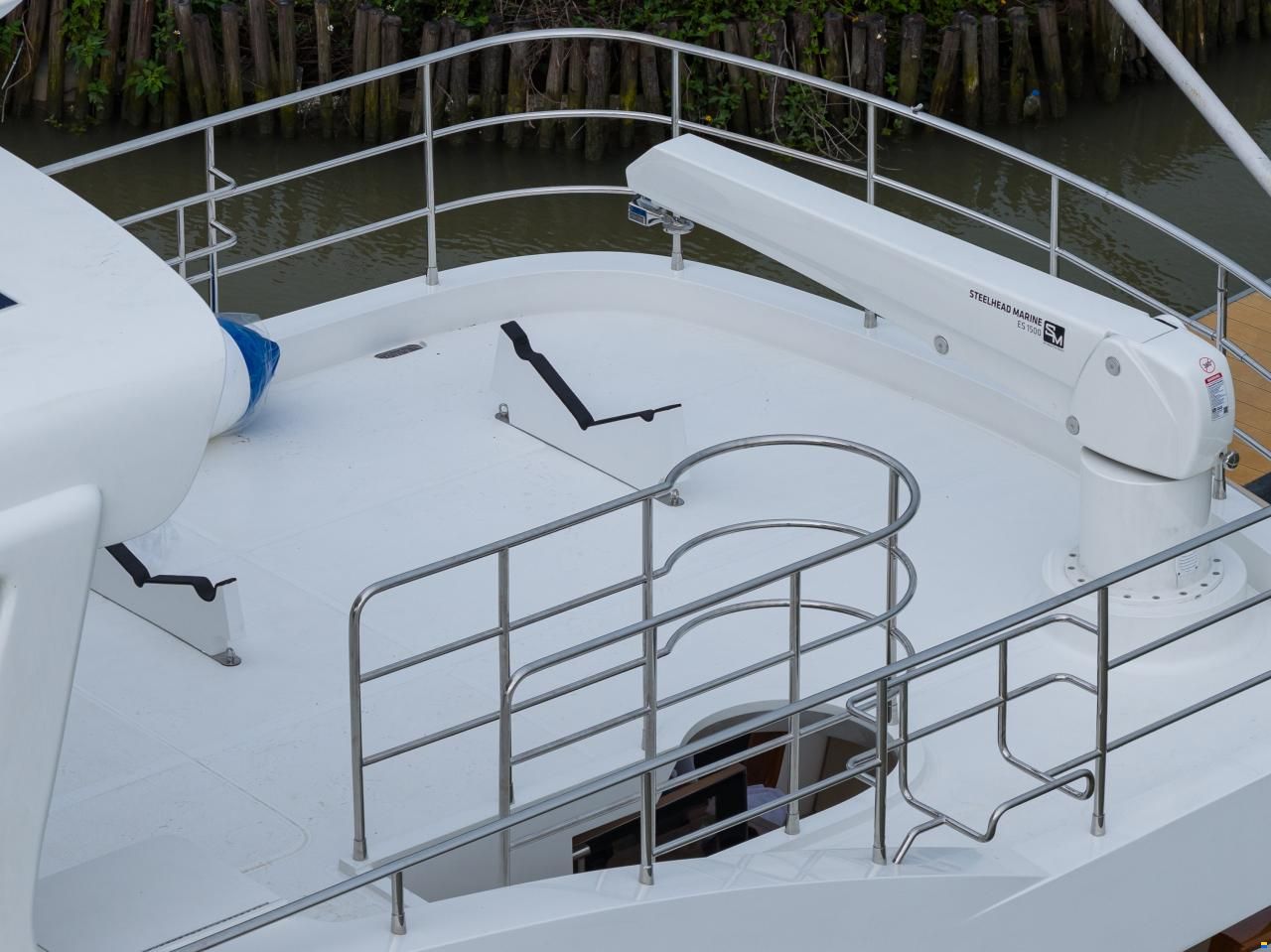 Selene 68 Explorer
