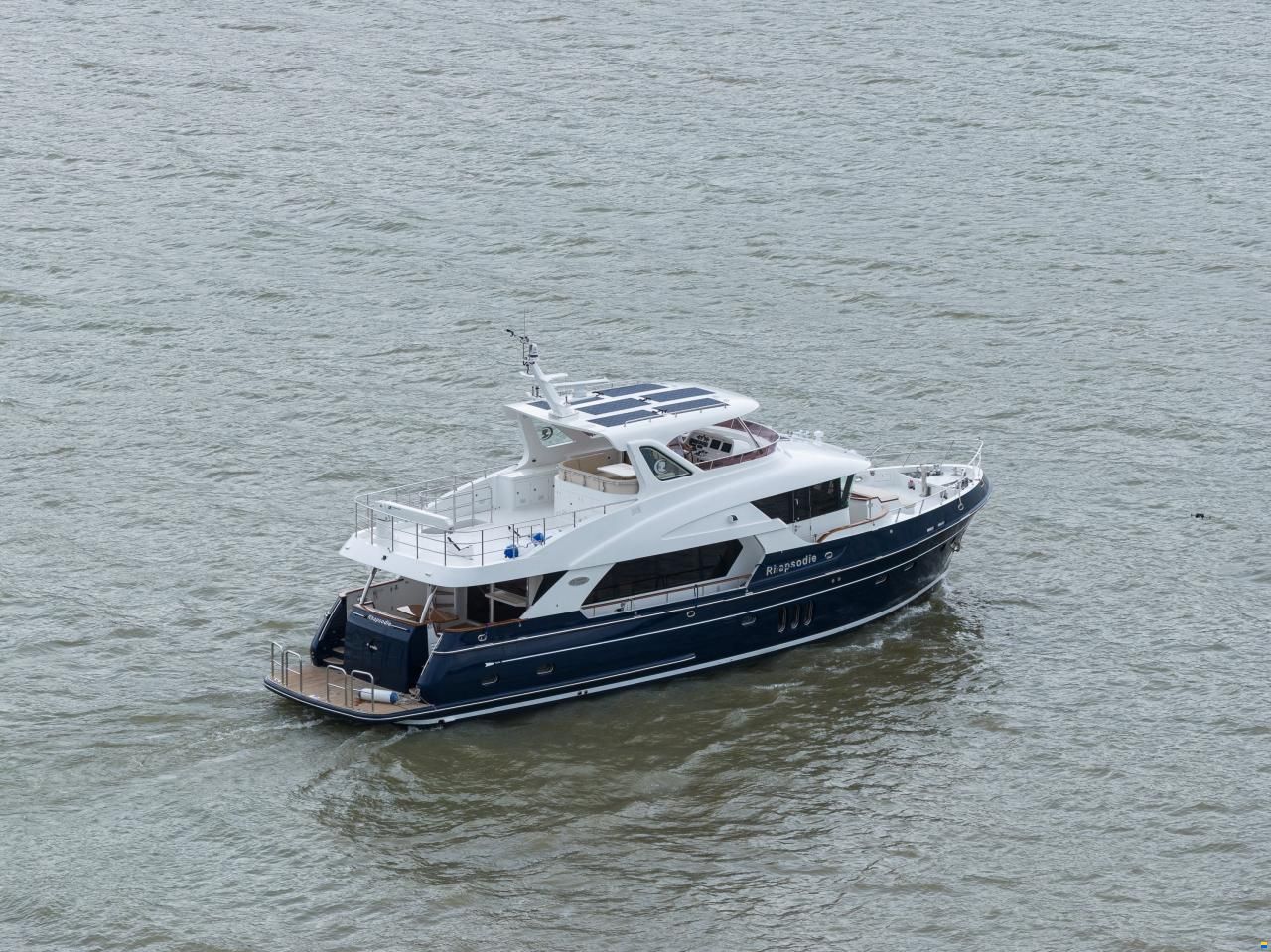 Selene 68 Explorer