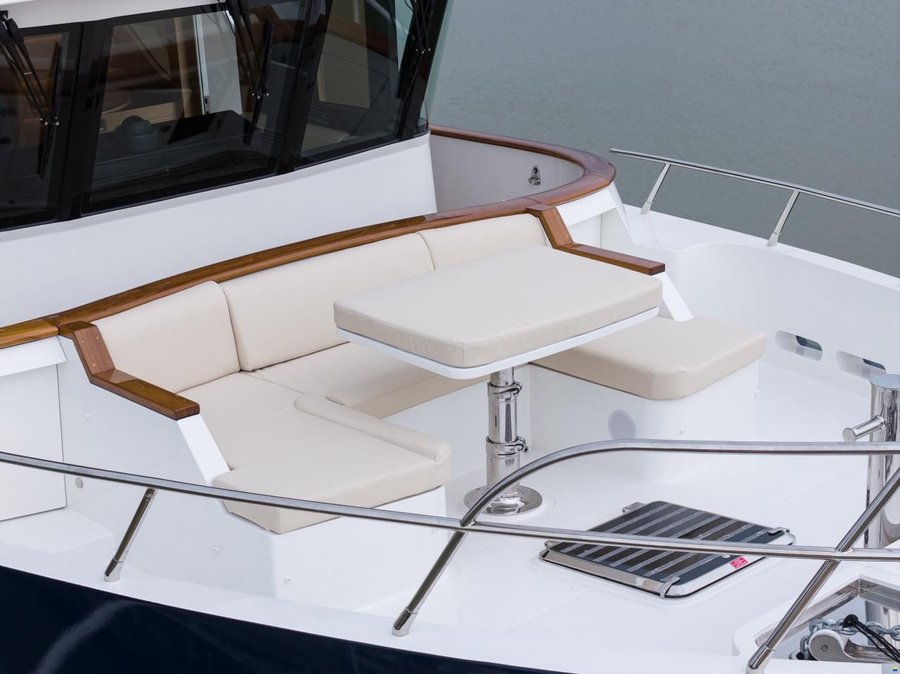 Selene 68 Explorer