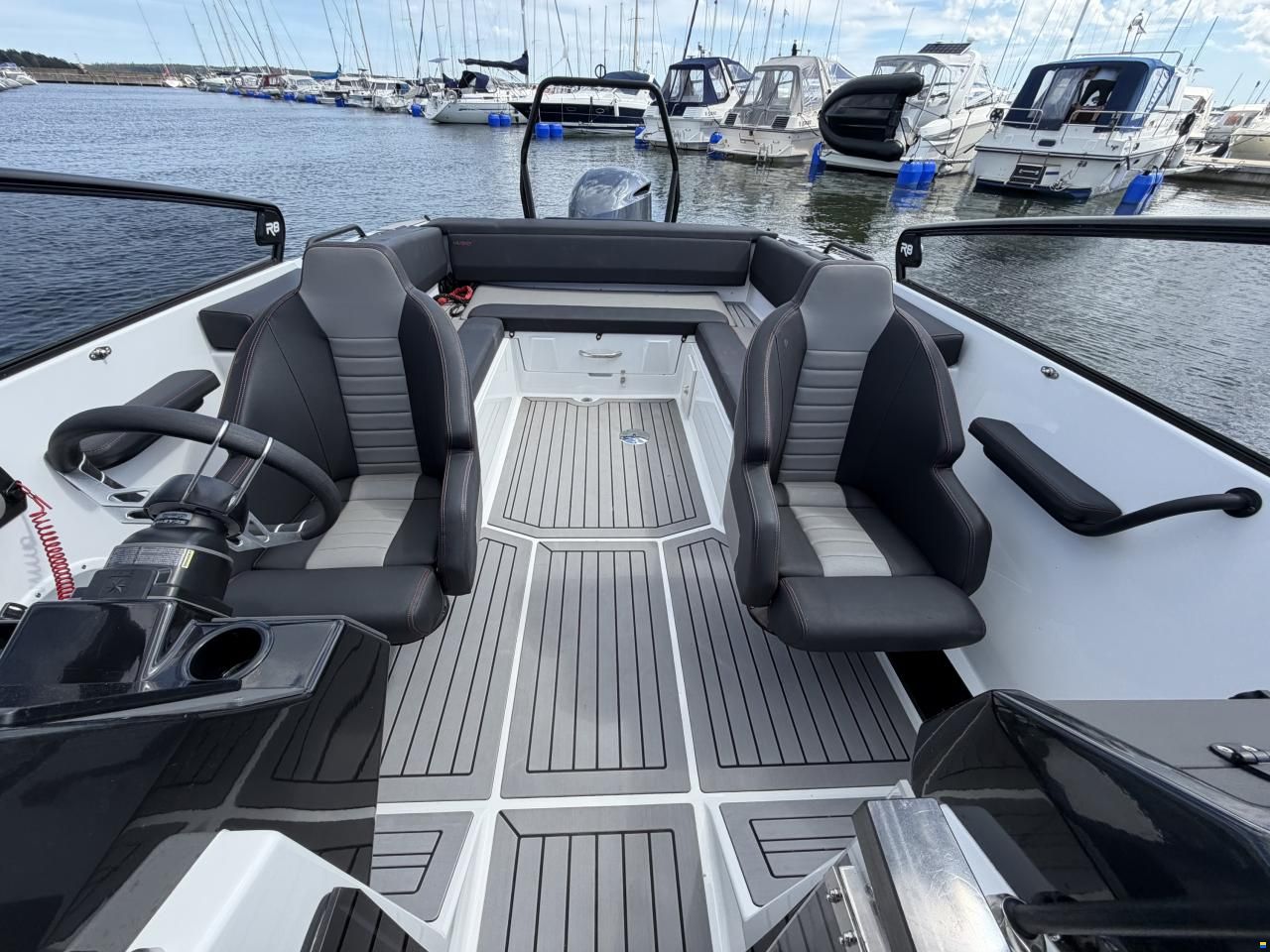 Finnmaster Husky R8