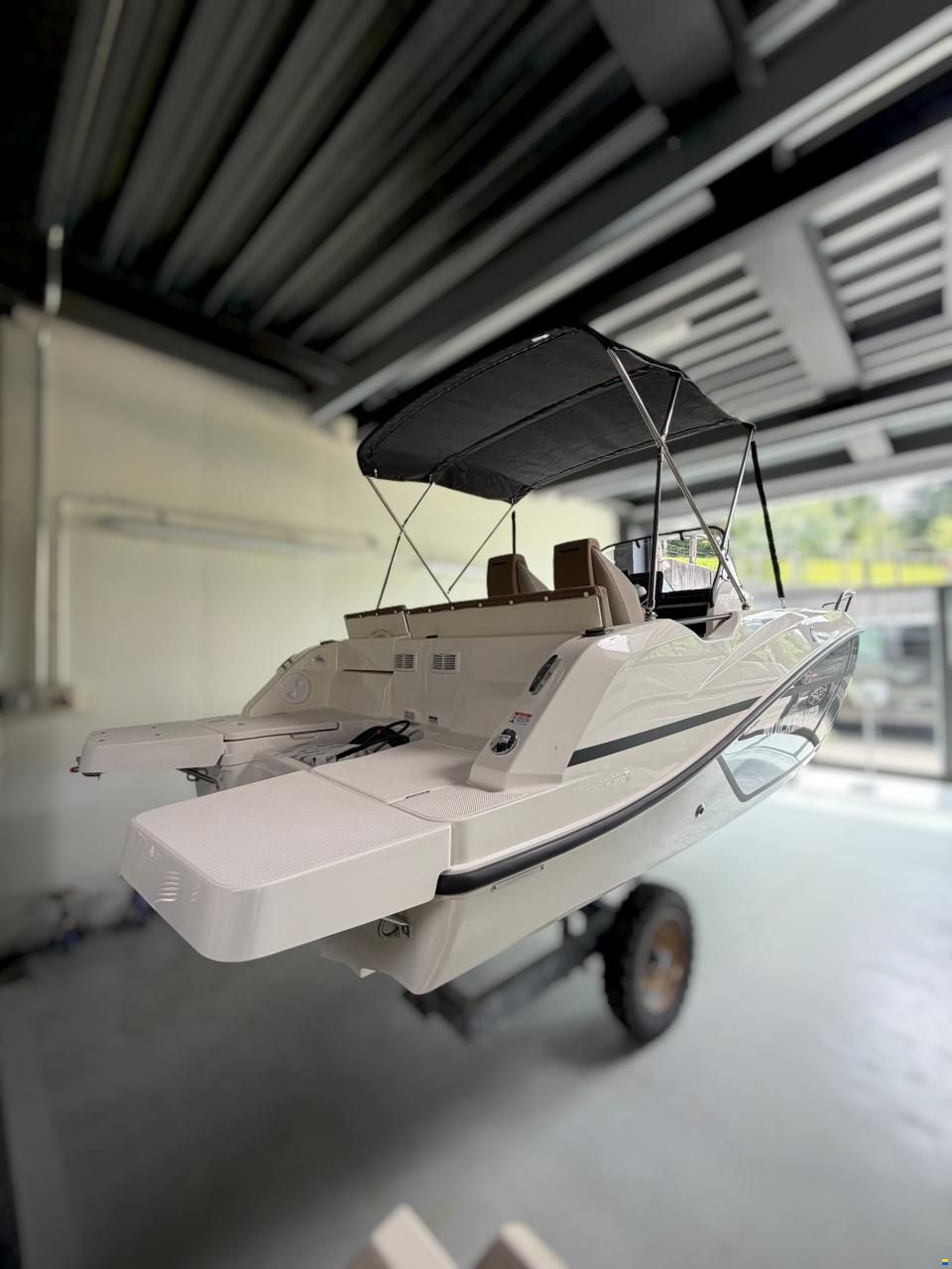Quicksilver 605 Open
