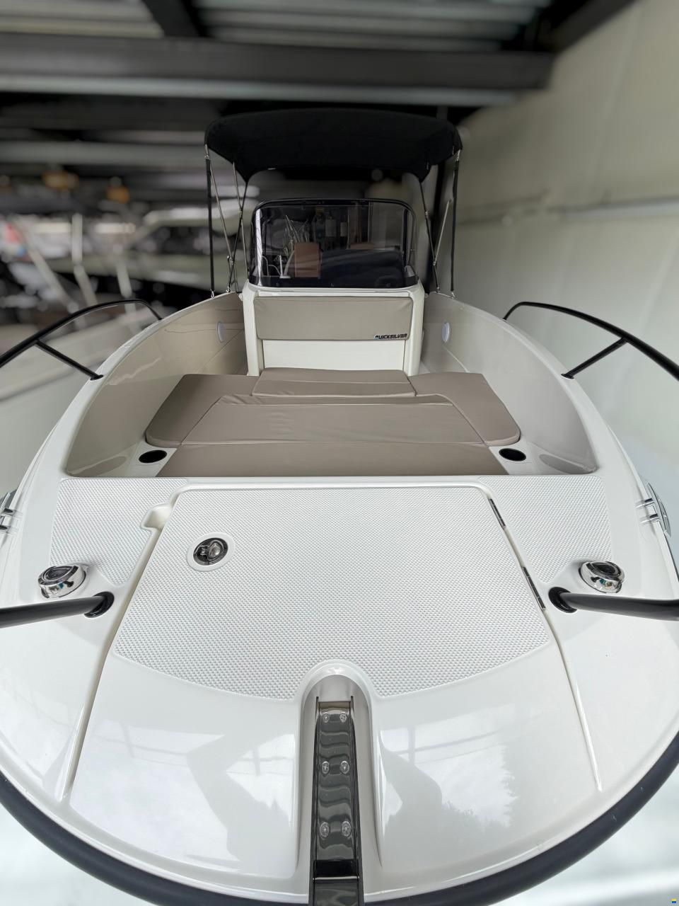 Quicksilver 605 Open