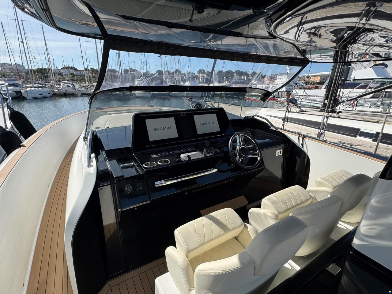 Solaris Yachts SP 44 Open