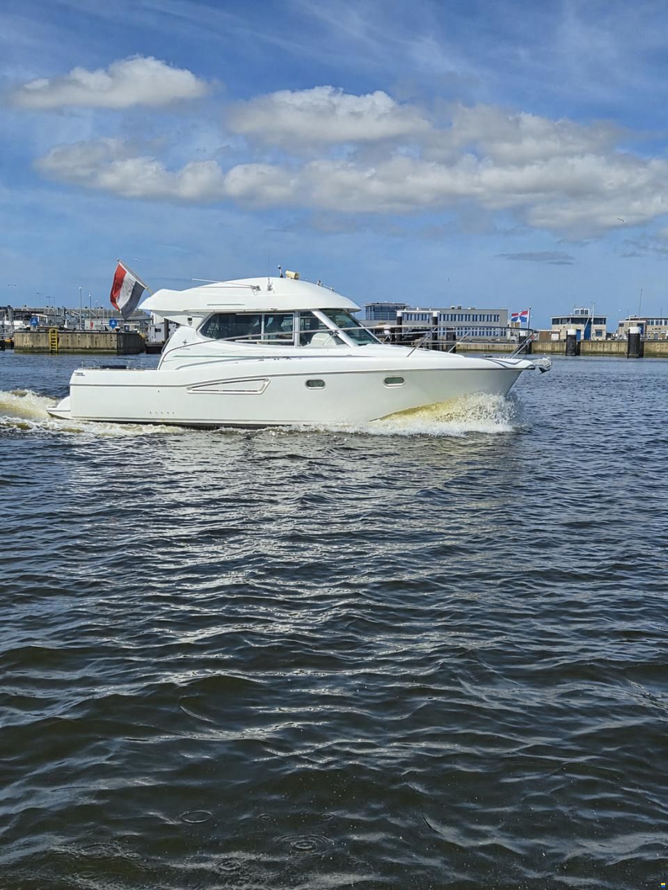 Jeanneau Merry Fisher 925