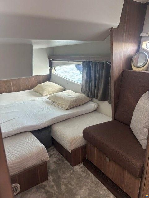 Sealine C330