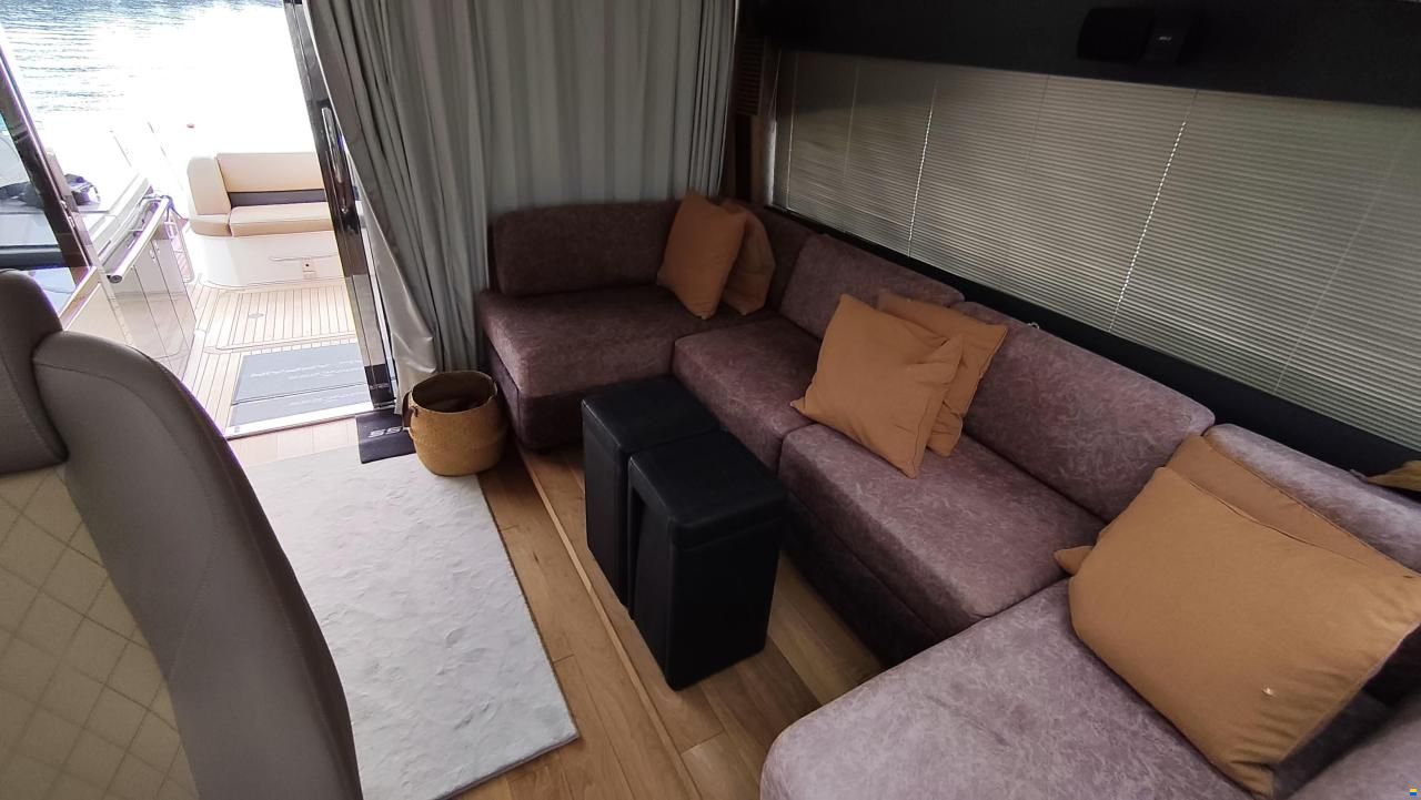 Princess V52