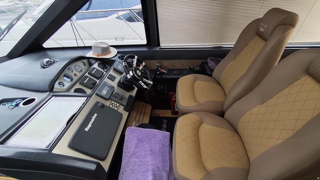 Princess V52