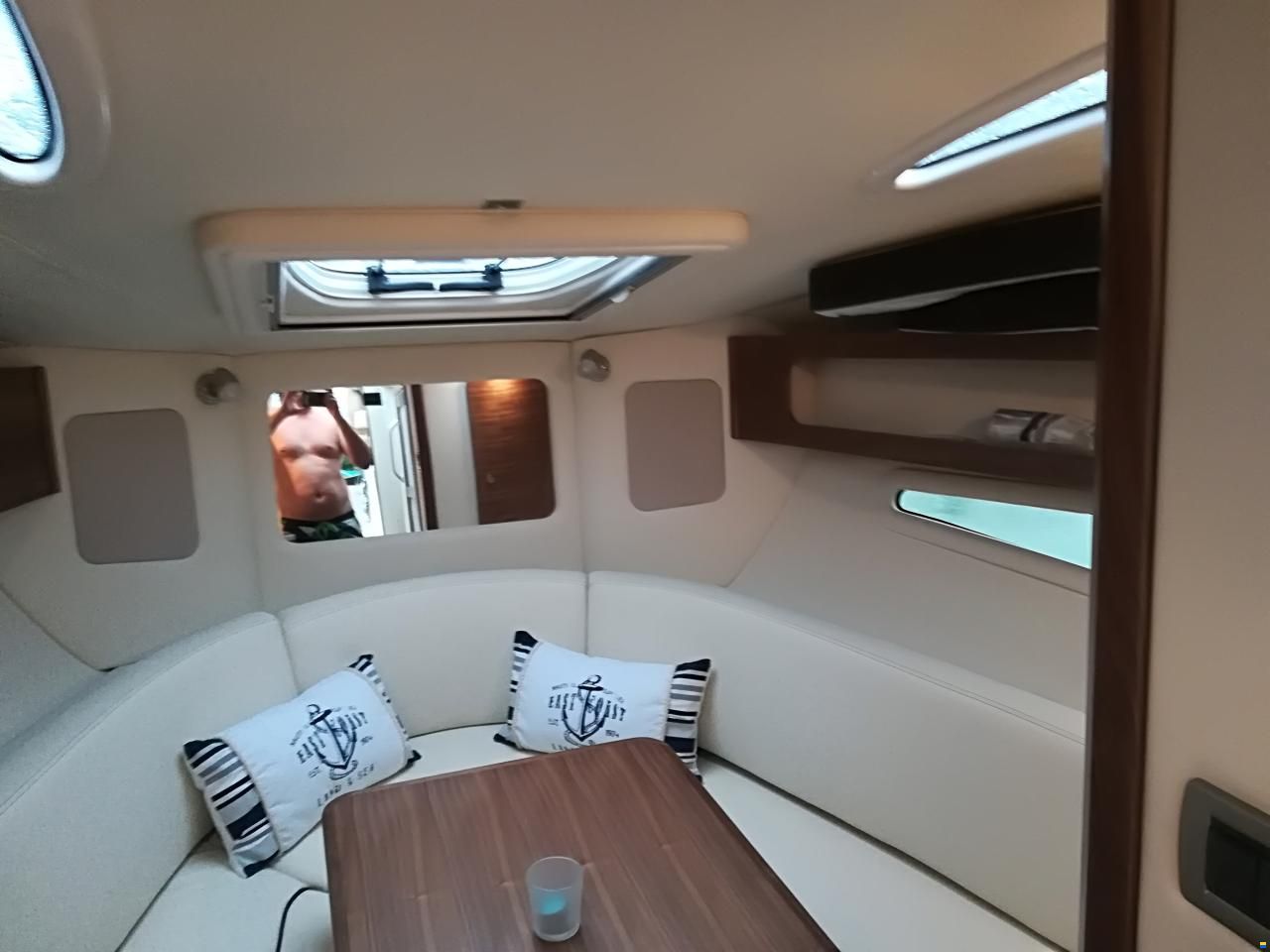 Sea Ray 265