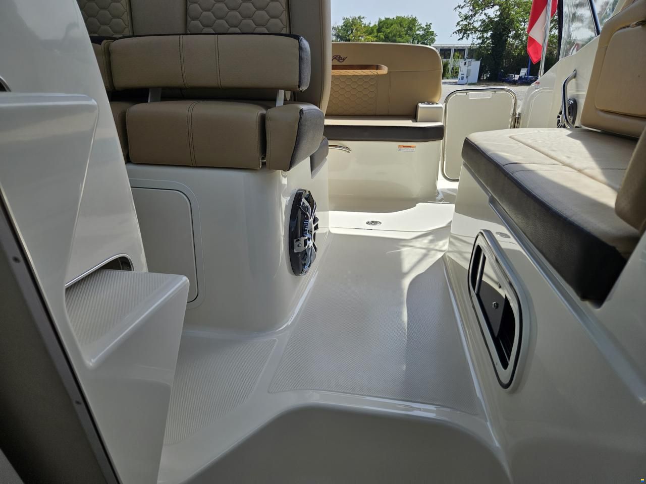 Sea Ray 265