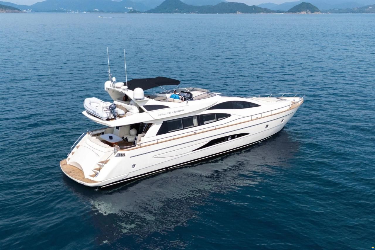 Riva 75 VENERE