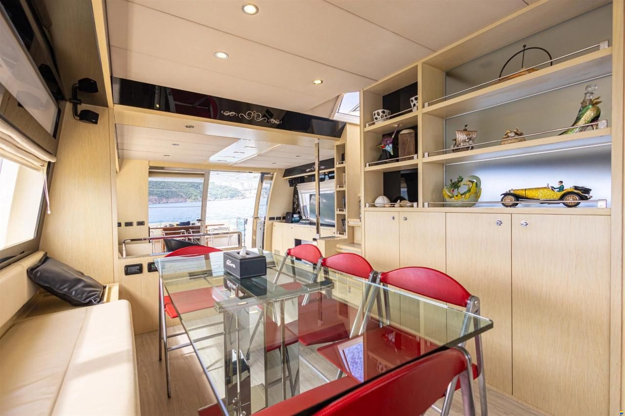 Riva 75 VENERE