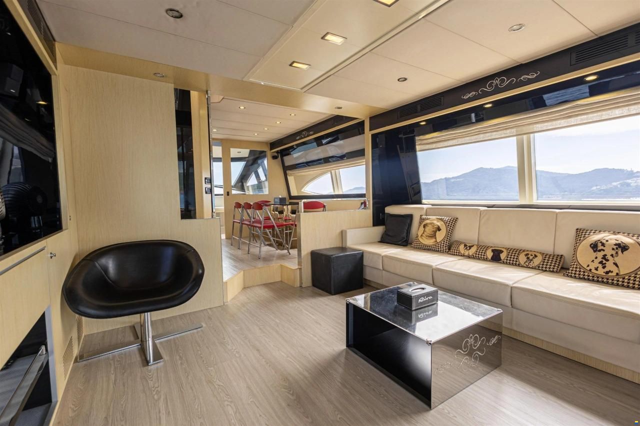 Riva 75 VENERE