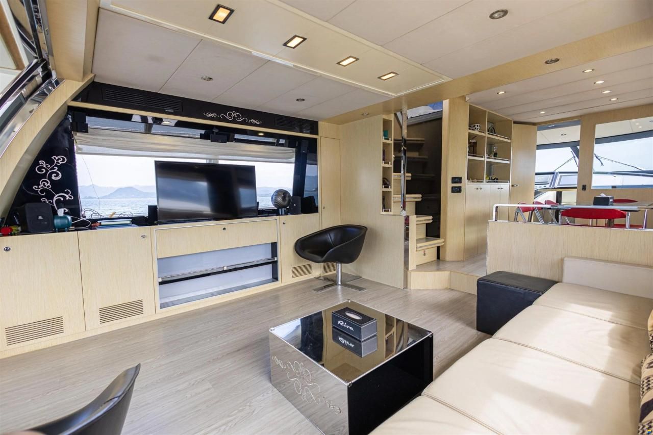 Riva 75 VENERE