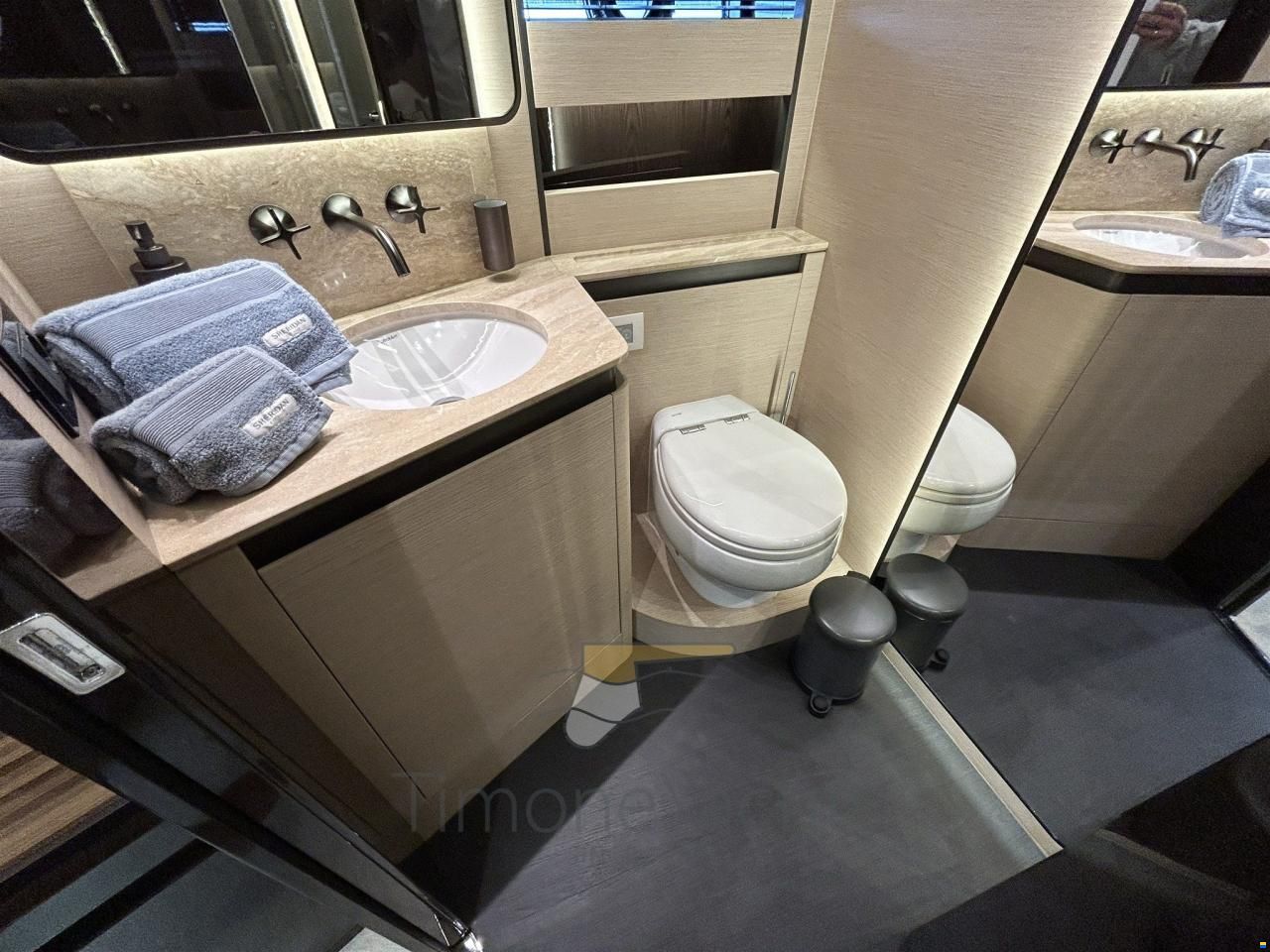 Azimut S10