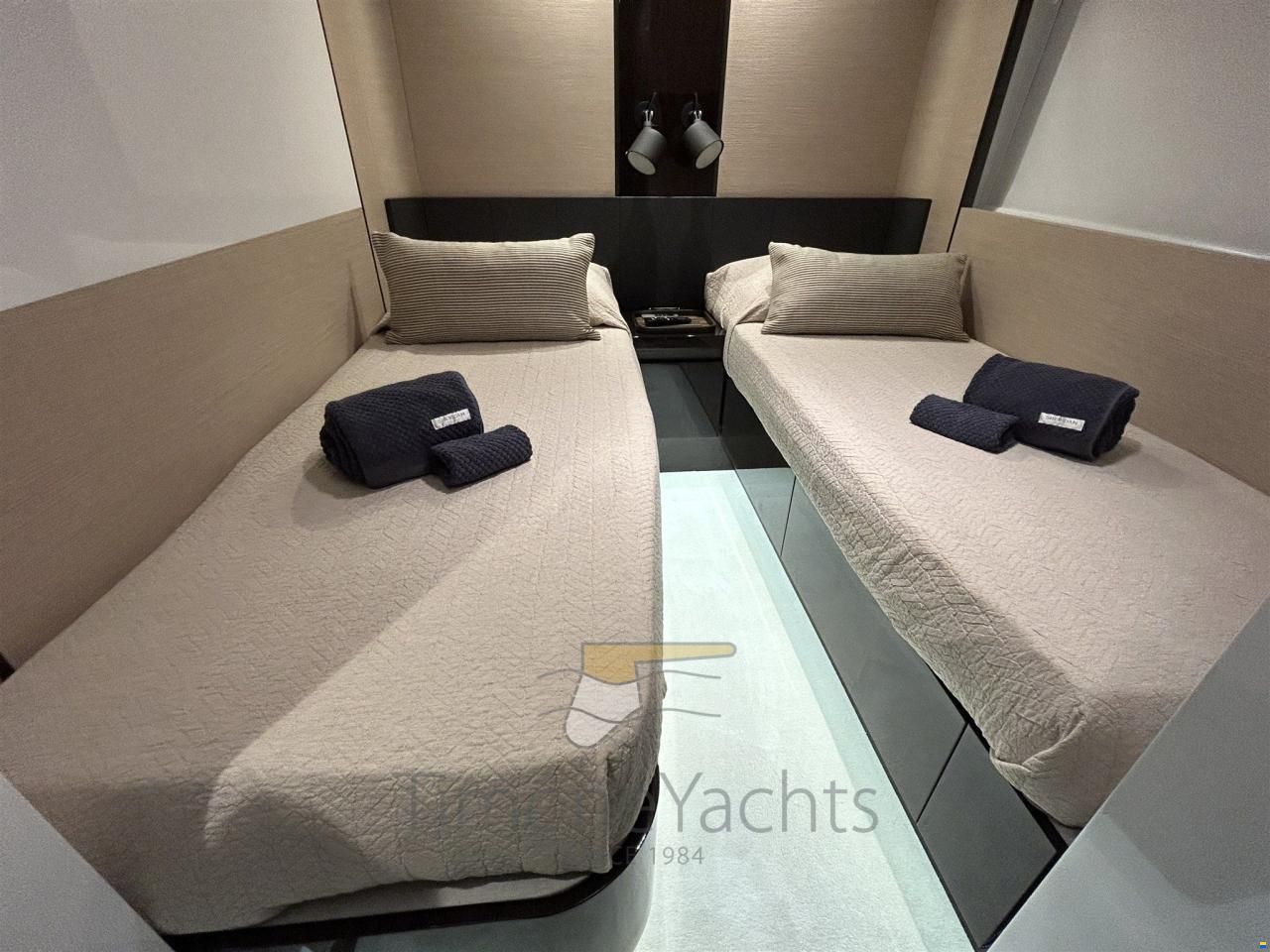 Azimut S10