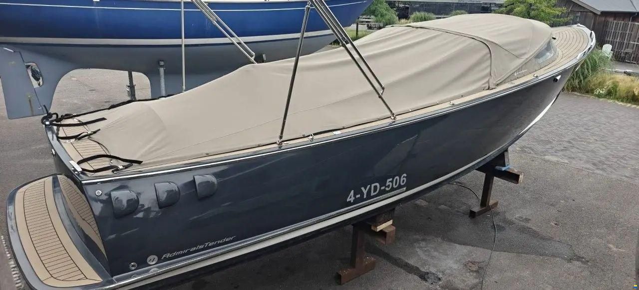 AdmiralsTender C28