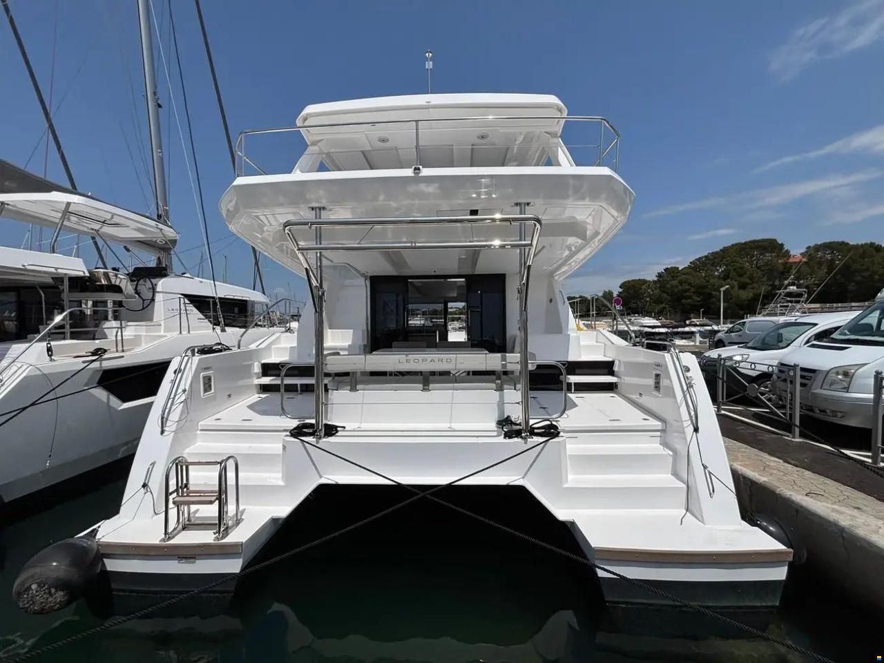 Leopard 40 Powercat