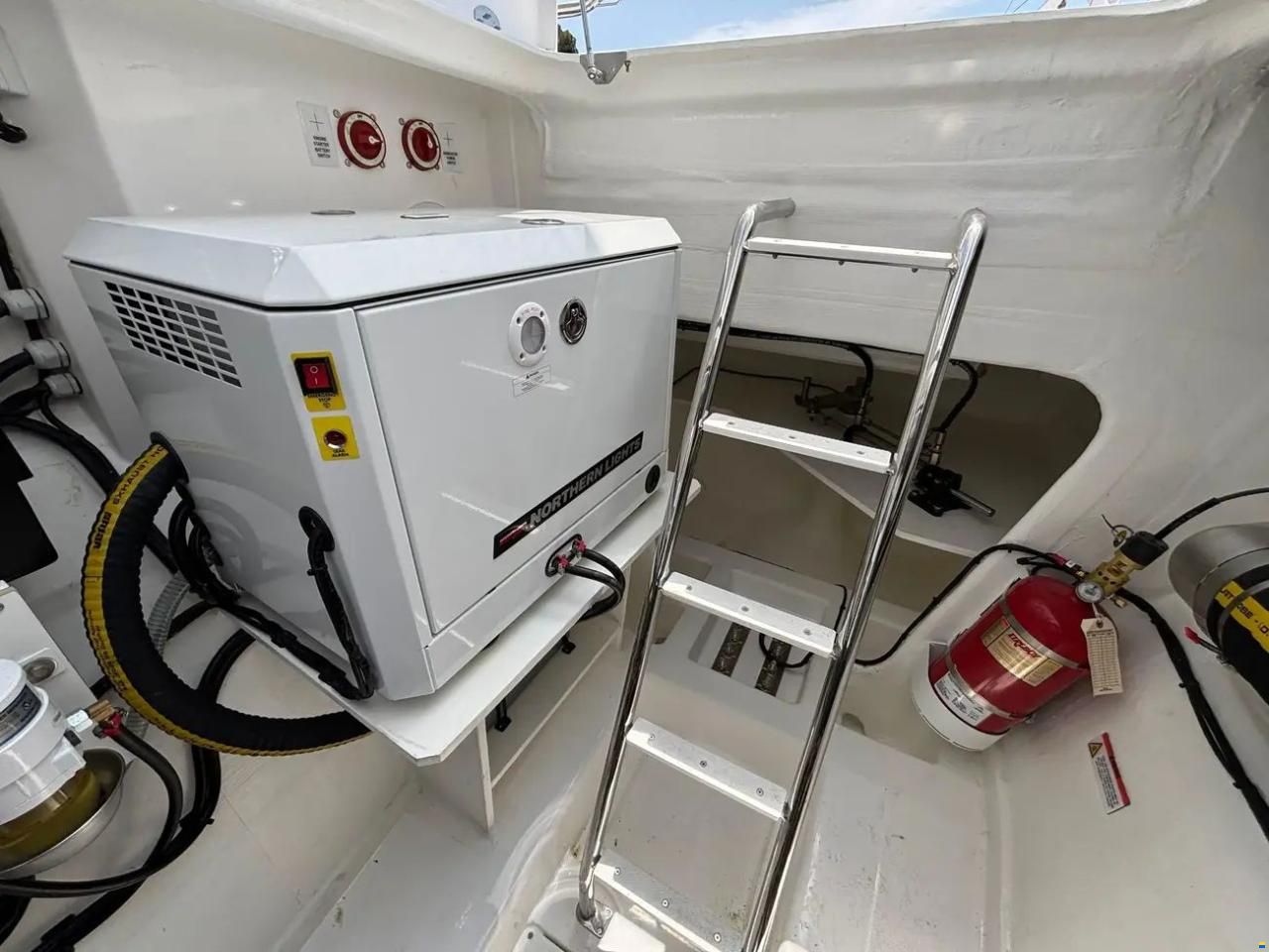 Leopard 40 Powercat