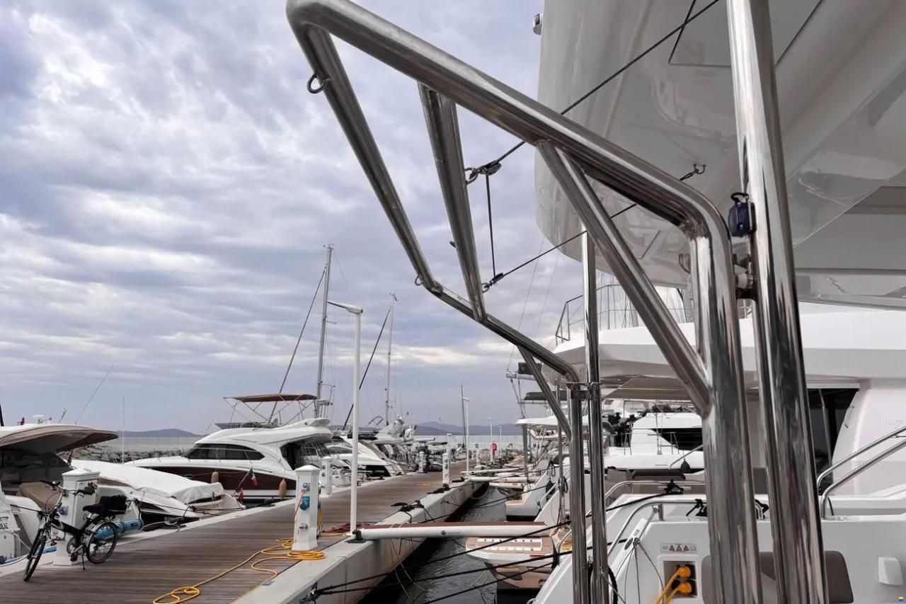 Leopard 40 Powercat