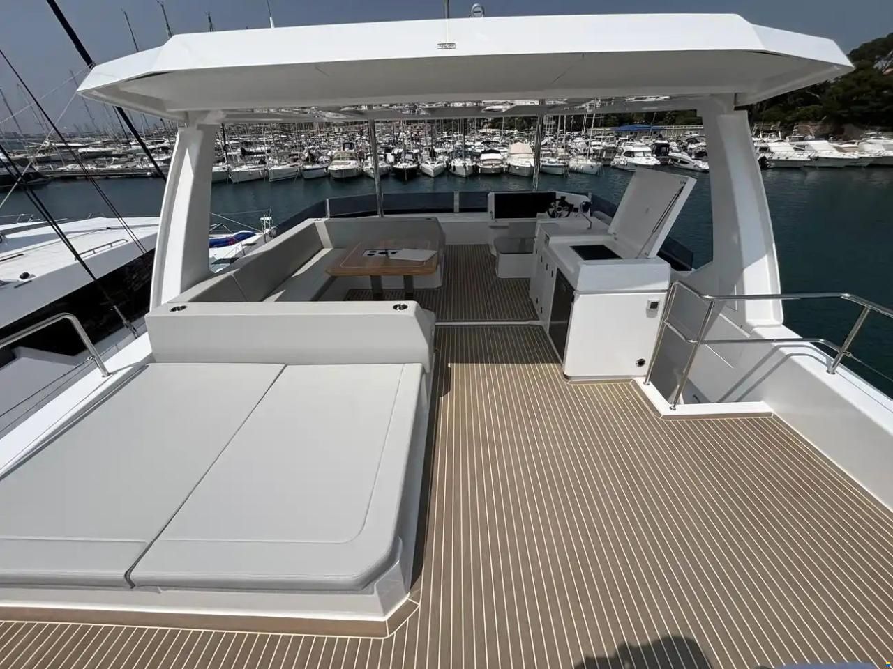 Leopard 46 Powercat
