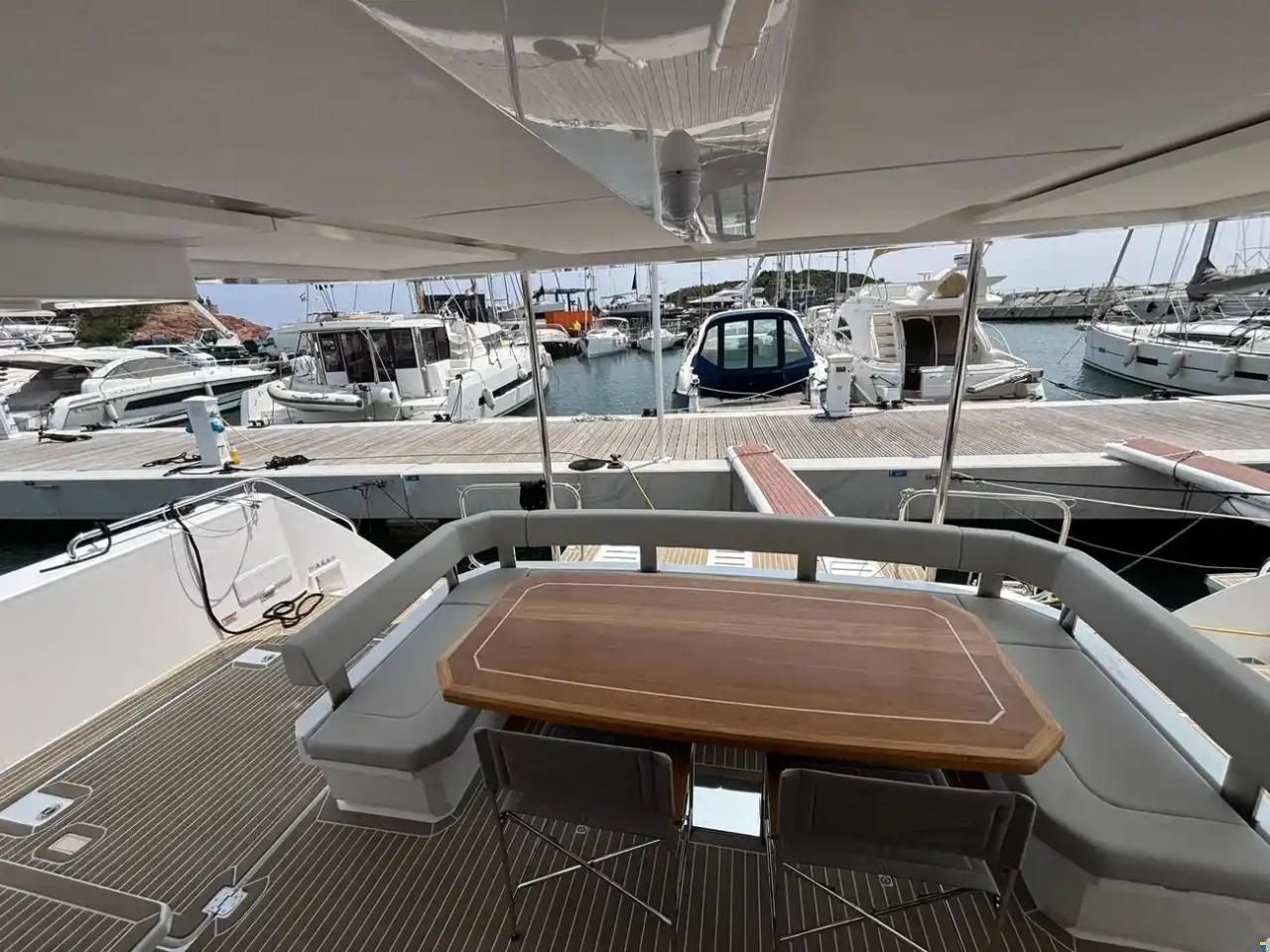Leopard 46 Powercat