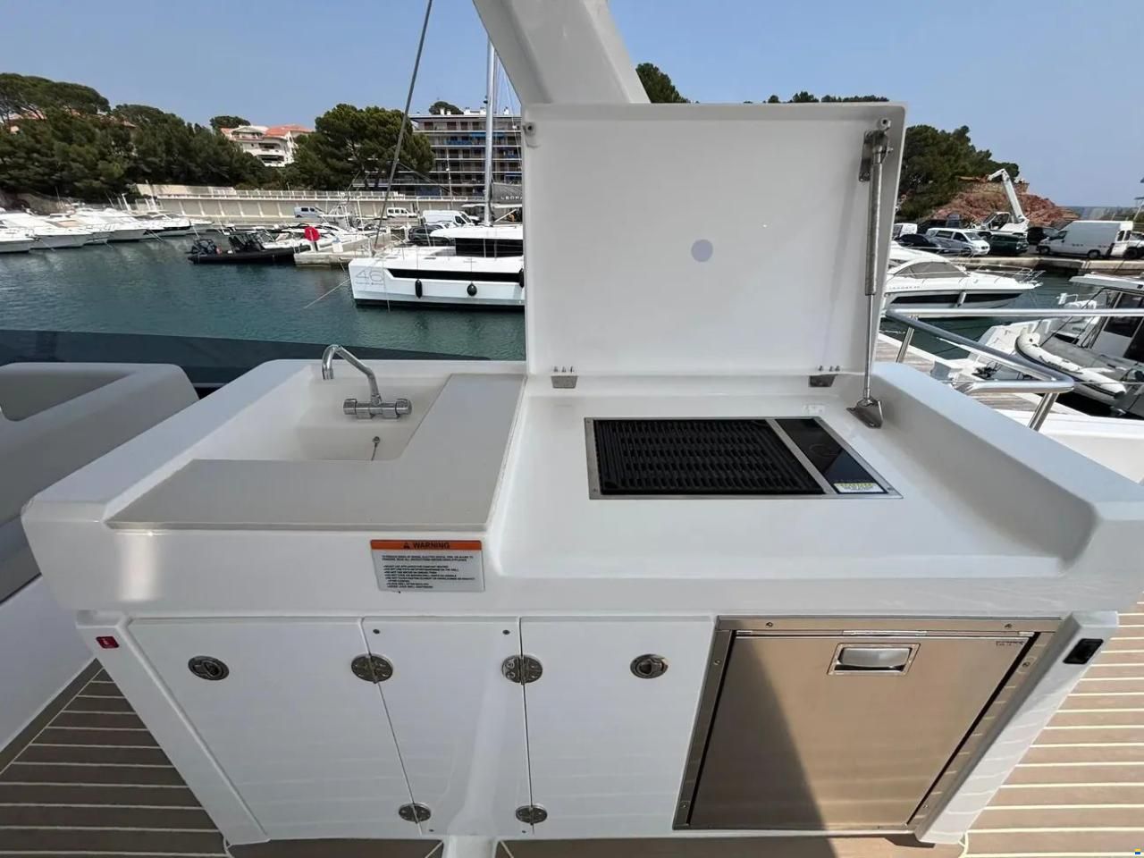 Leopard 46 Powercat