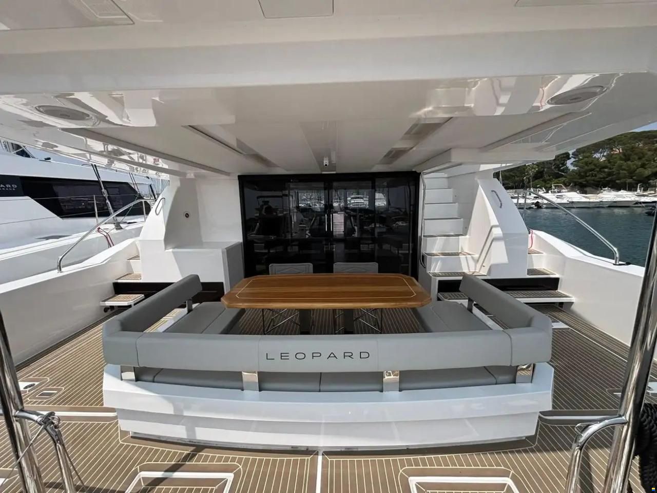 Leopard 46 Powercat