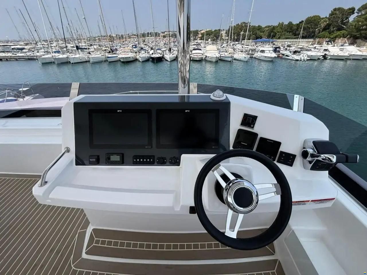 Leopard 46 Powercat