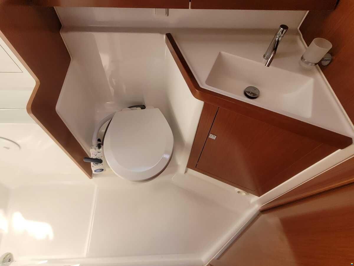 Beneteau Oceanis 45