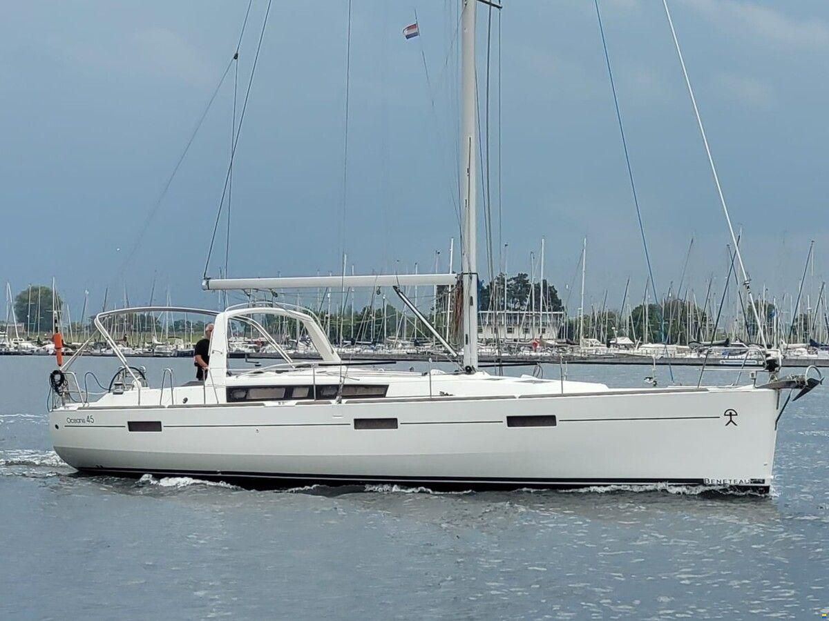Beneteau Oceanis 45