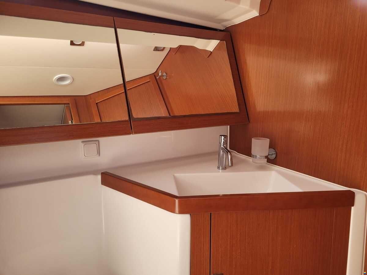 Beneteau Oceanis 45
