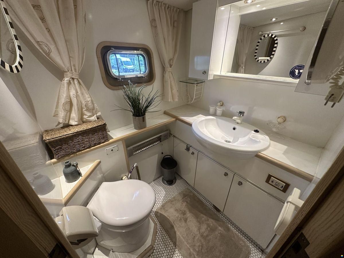 Valk Vitesse 48