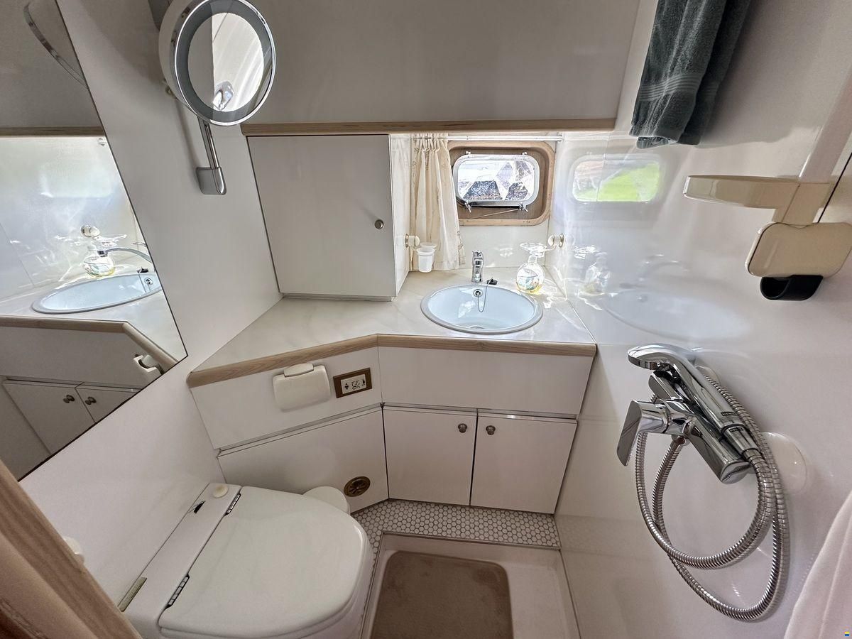 Valk Vitesse 48
