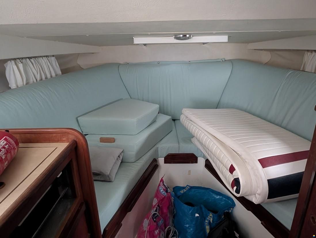 Admiral FAIRLINE CARRERA 24