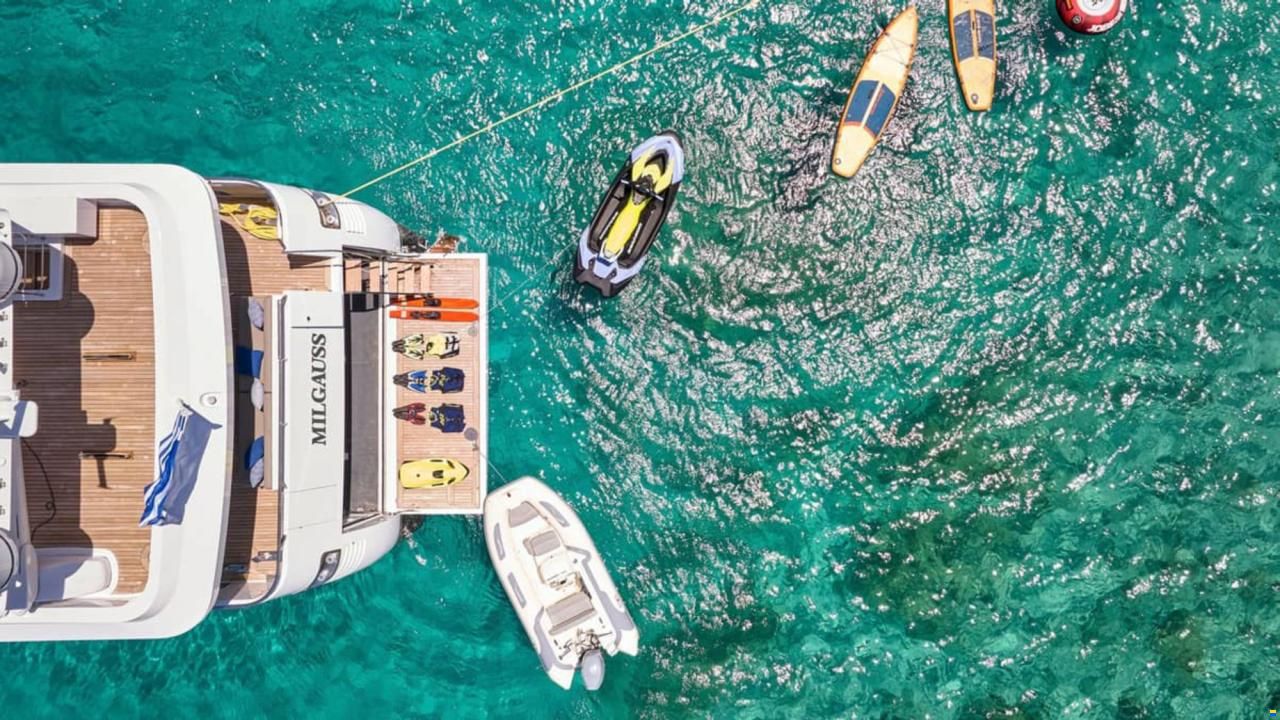 Admiral Yachts 25M