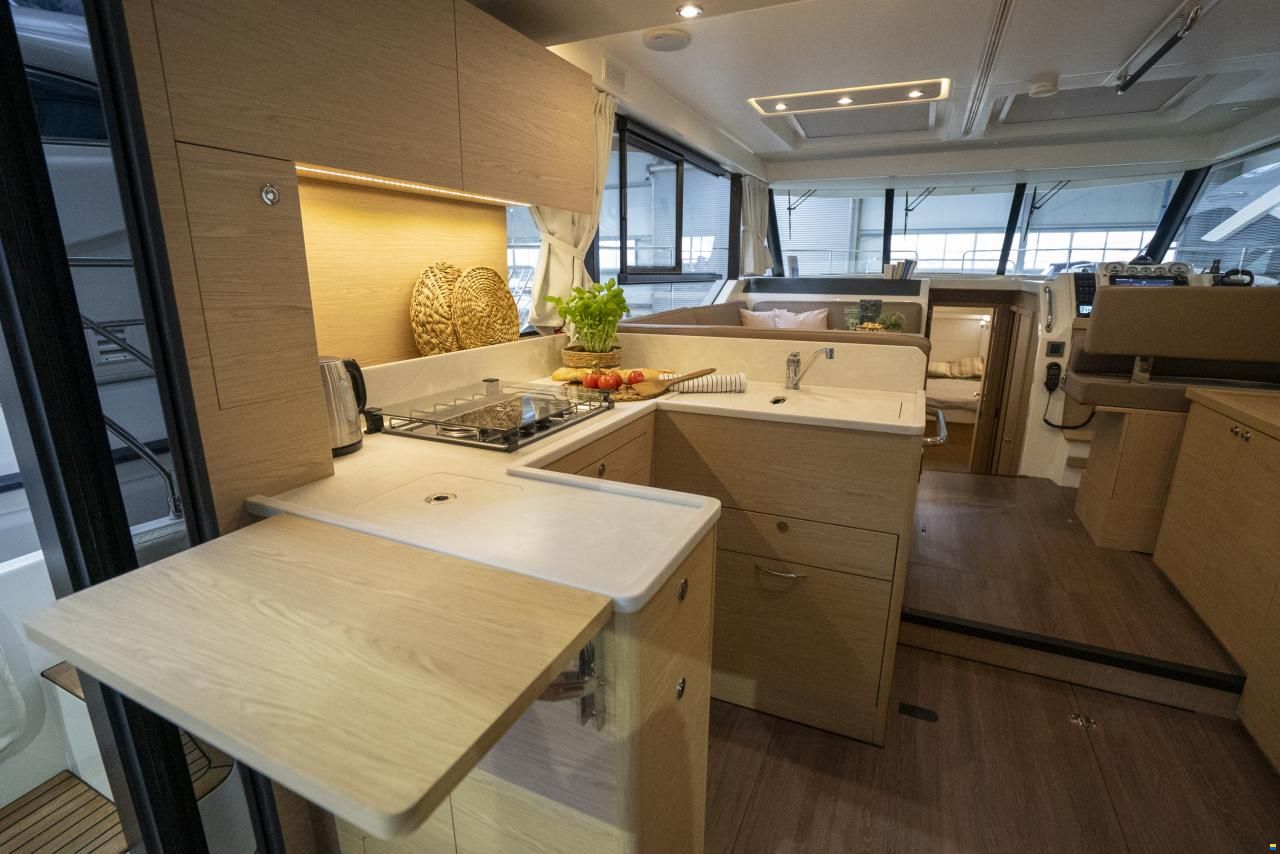 Swift Trawler 41 Sedan
