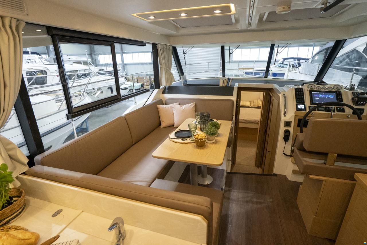 Swift Trawler 41 Sedan