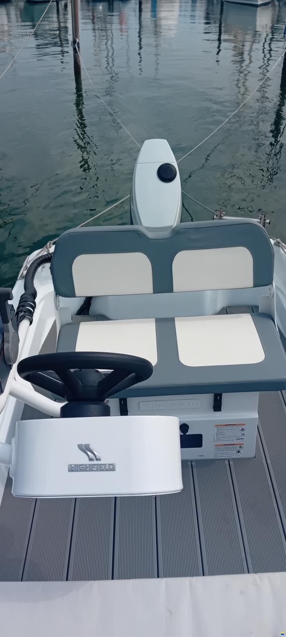 Boston Whaler 15