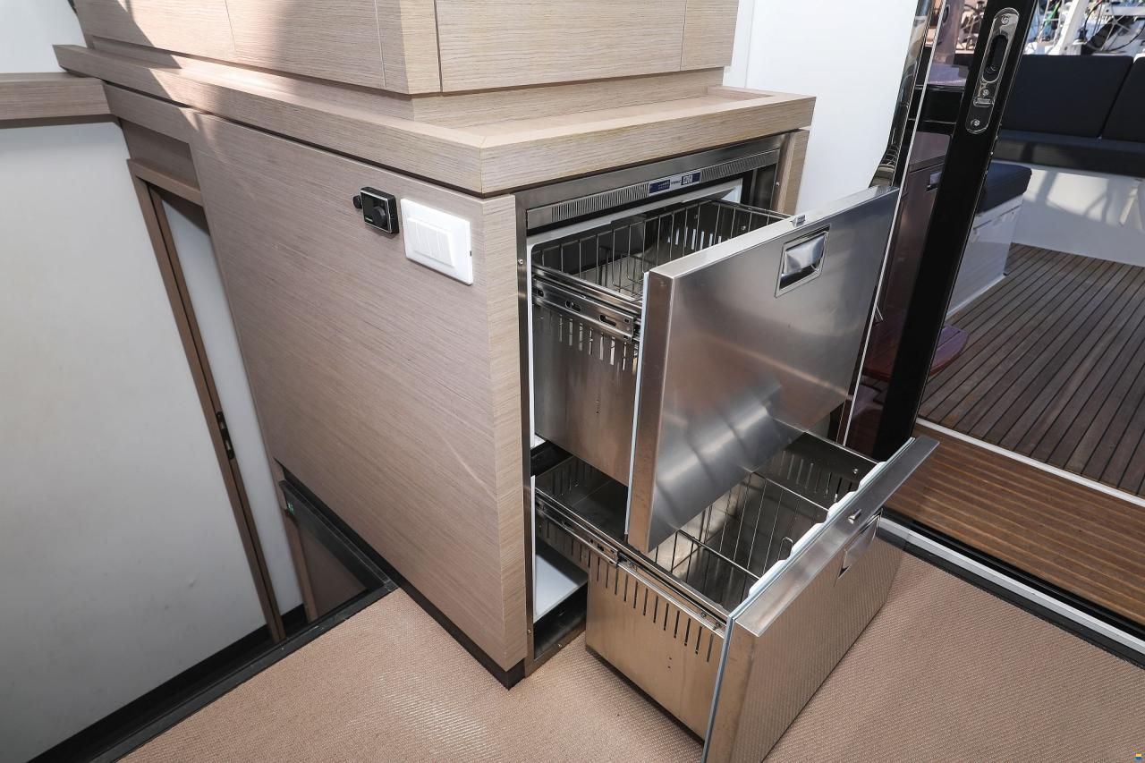Fountaine Pajot Astrea 42