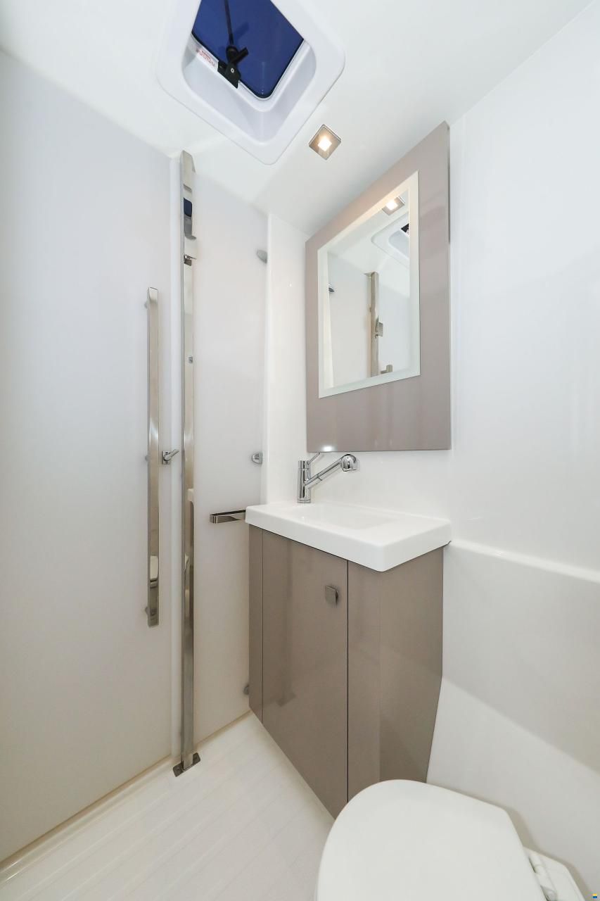 Fountaine Pajot Astrea 42
