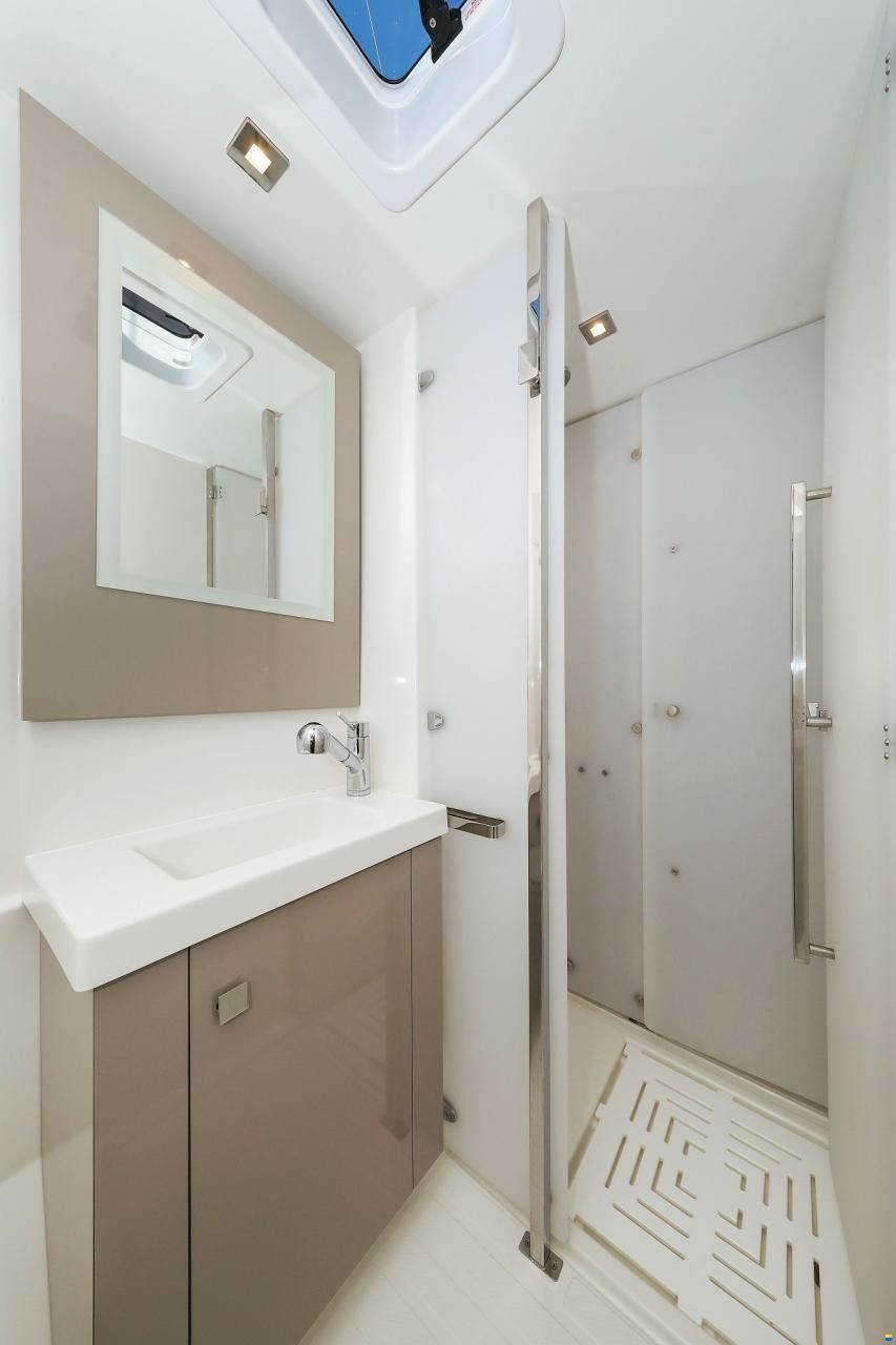 Fountaine Pajot Astrea 42