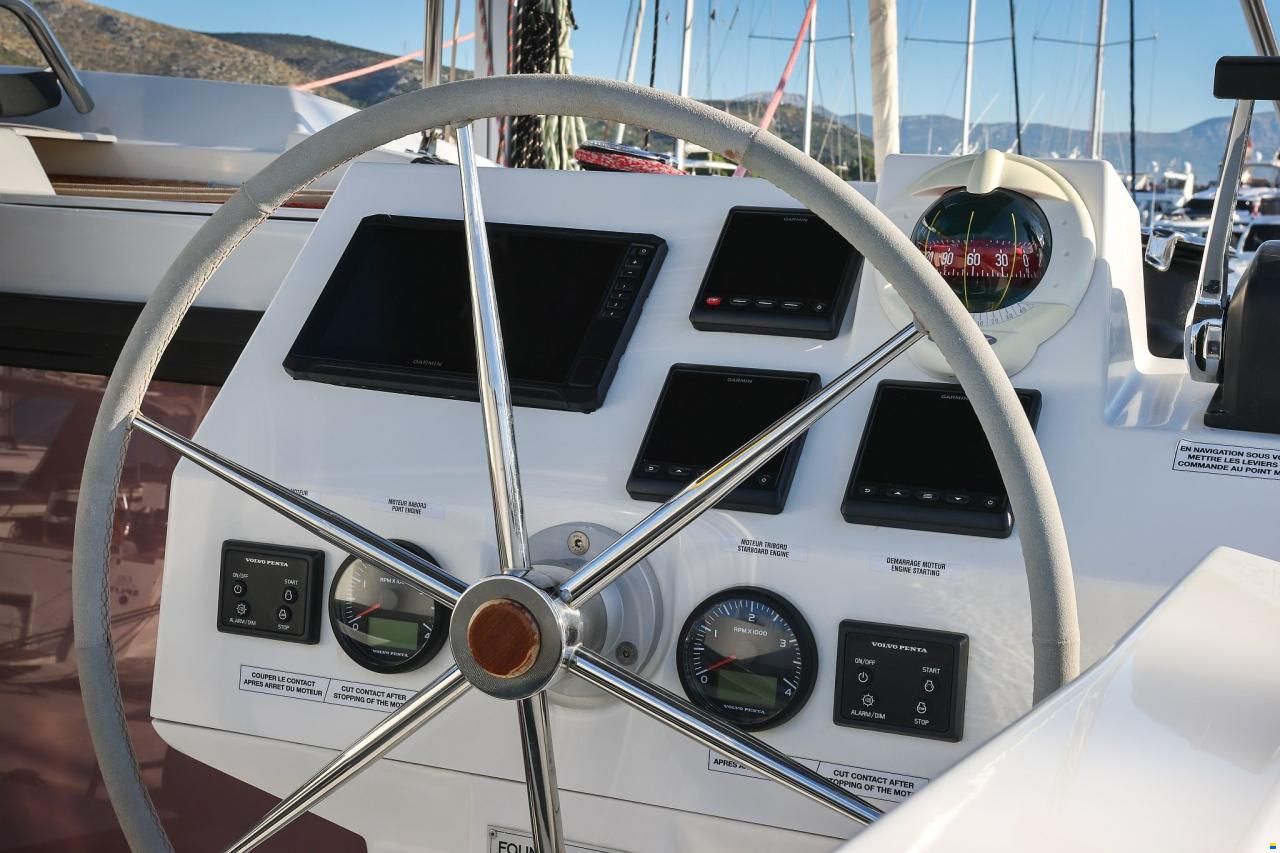 Fountaine Pajot Astrea 42