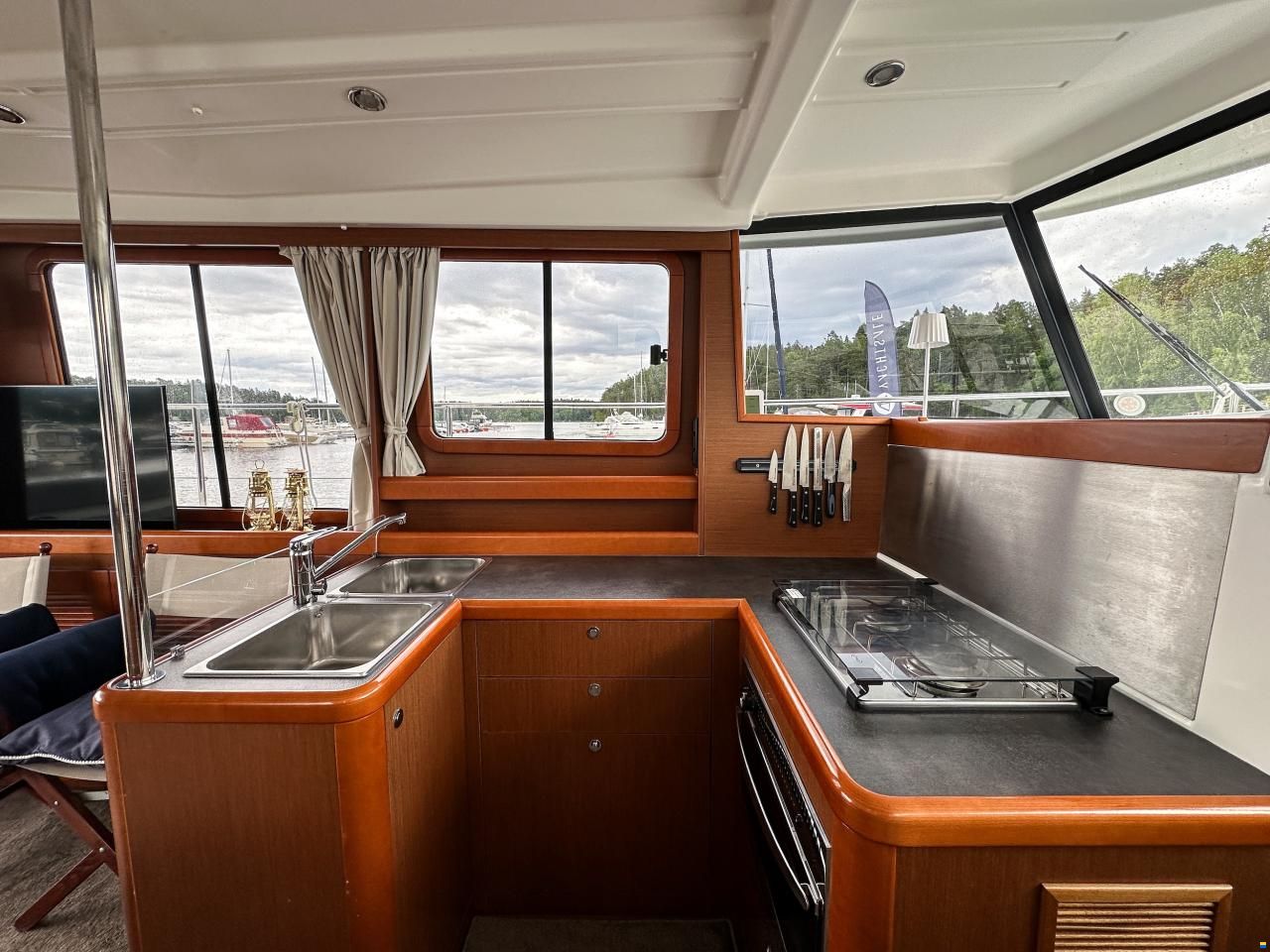 Beneteau Swift Trawler 34