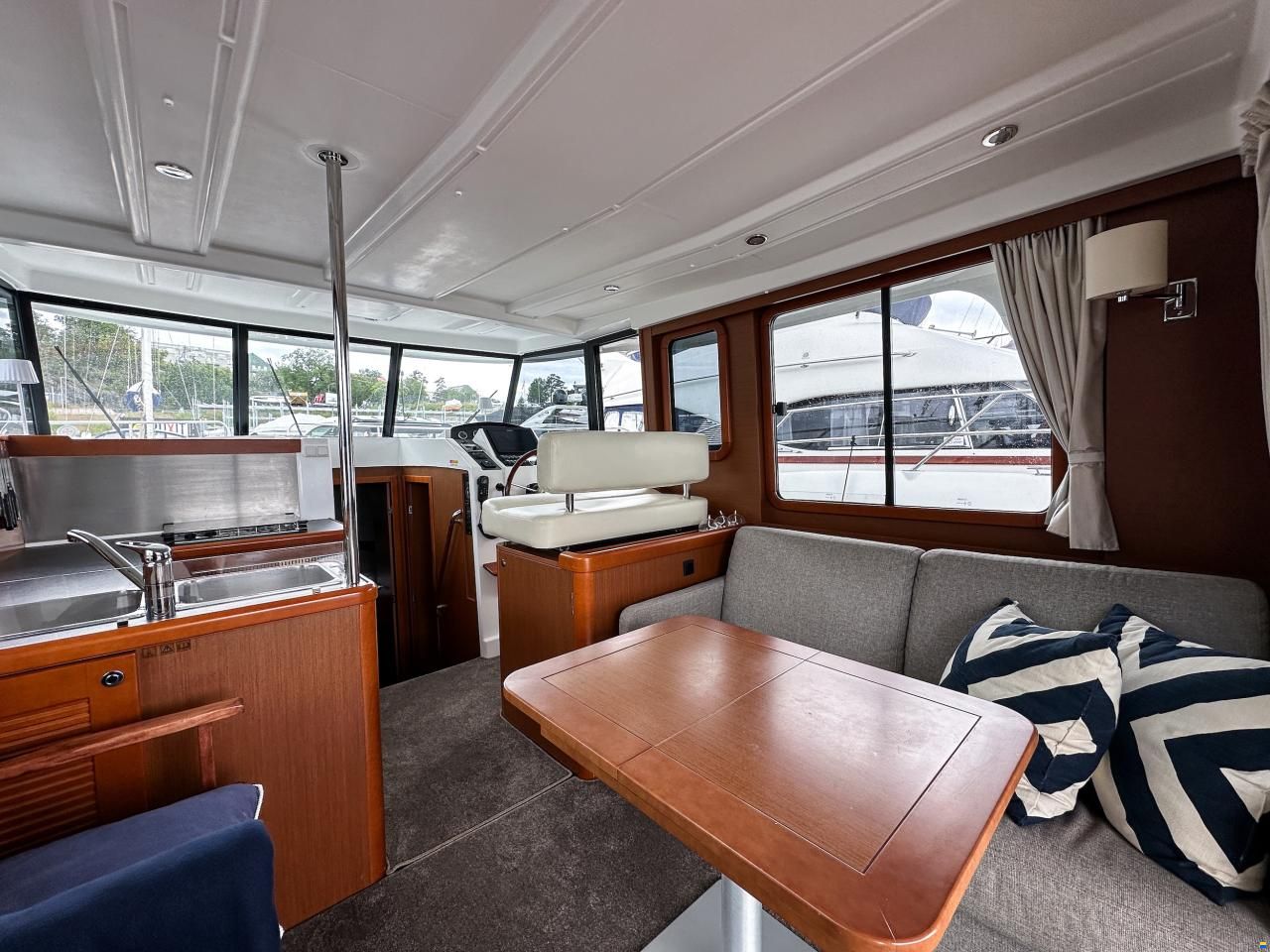 Beneteau Swift Trawler 34