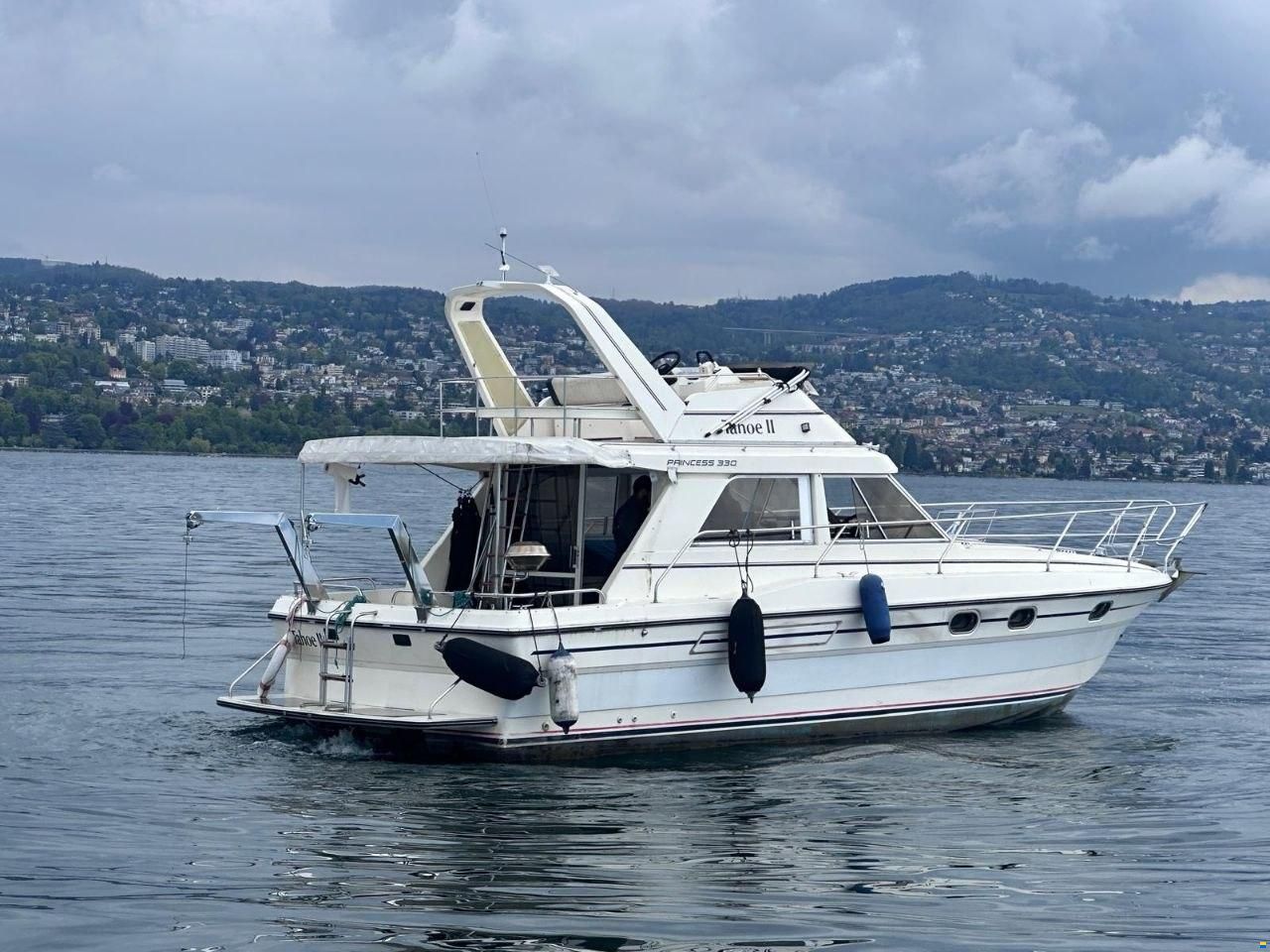 Princess 330