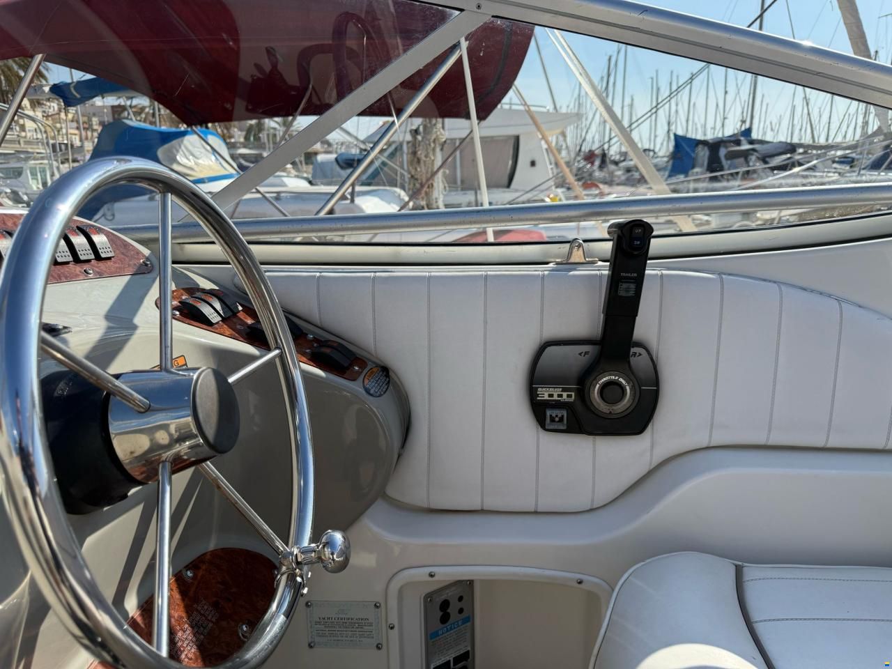 Maxum 2700 SCR